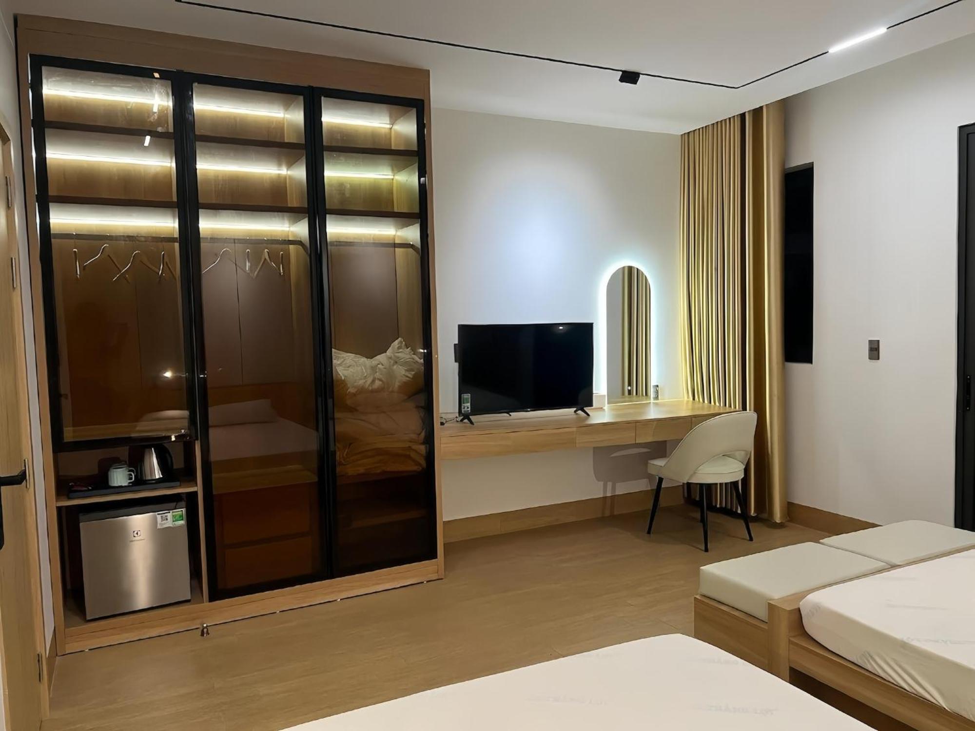 C&M Hotel Фанранг Экстерьер фото